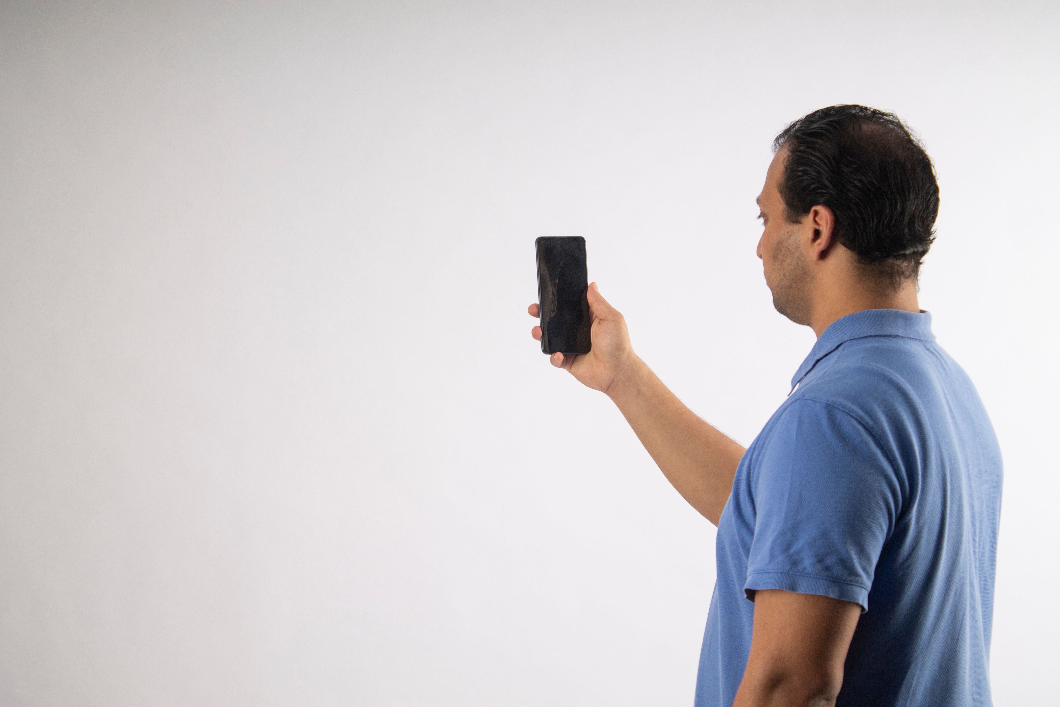 Person holding a smartphone