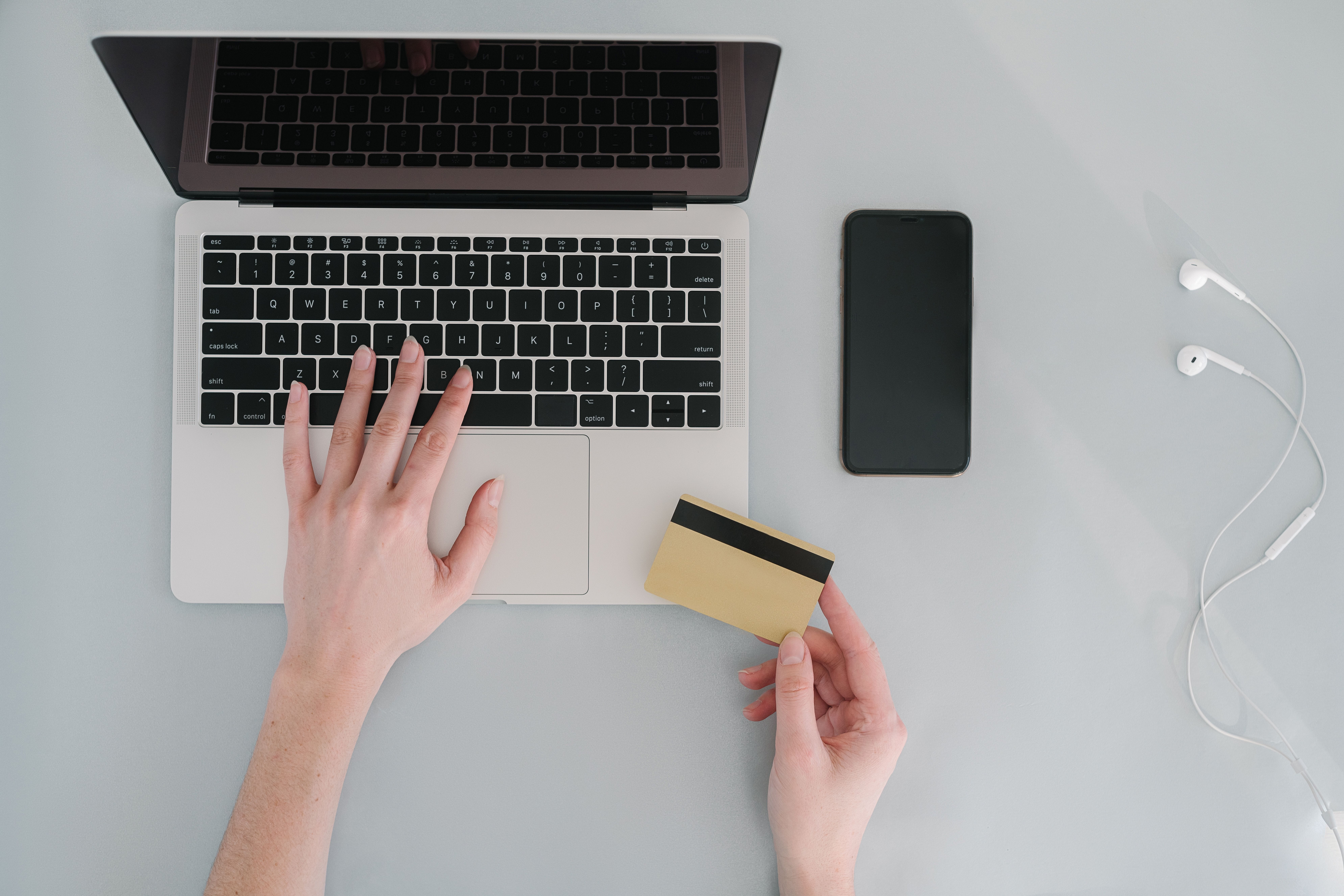Online shopping across multiple devices